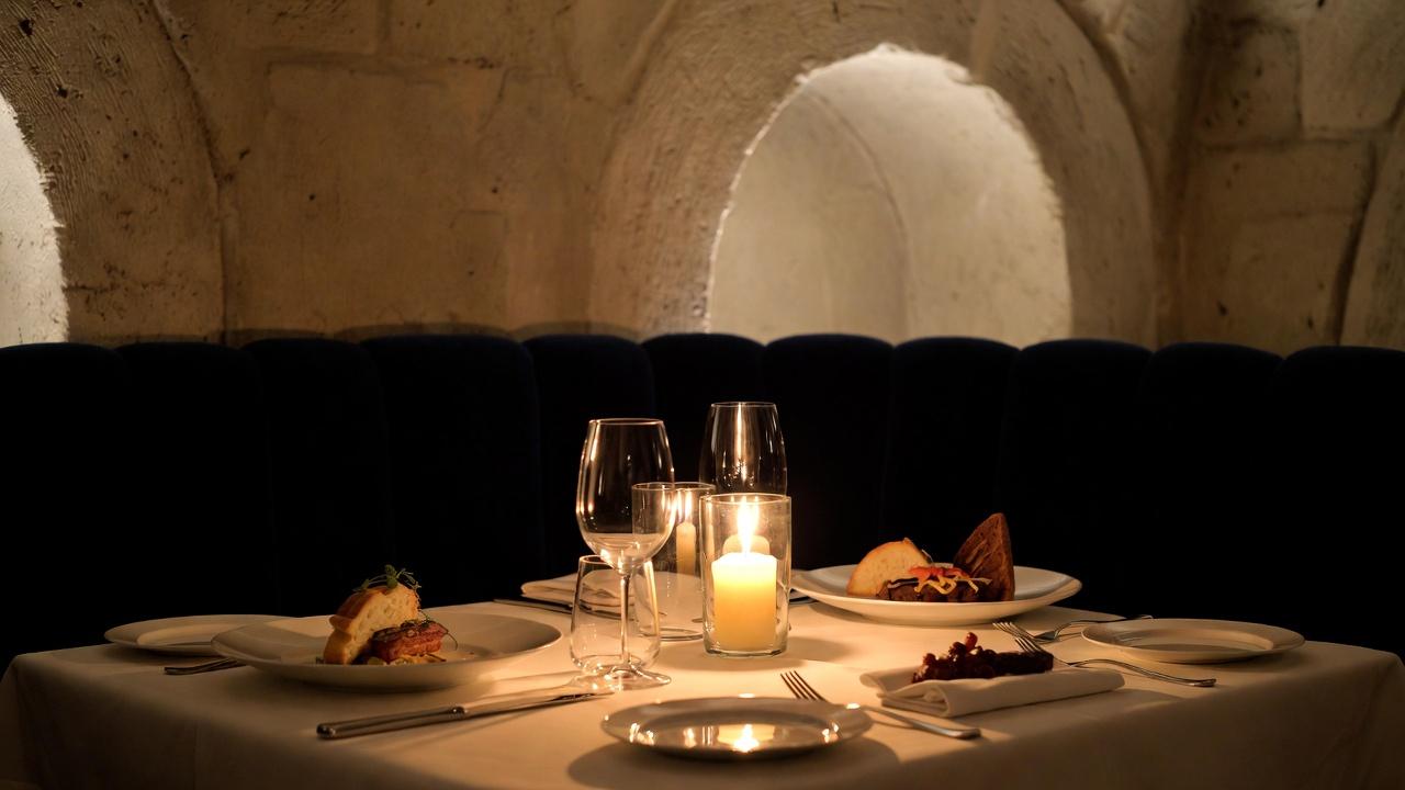 Romantic candlelit dinner setting in Guadalajara restaurant for date night