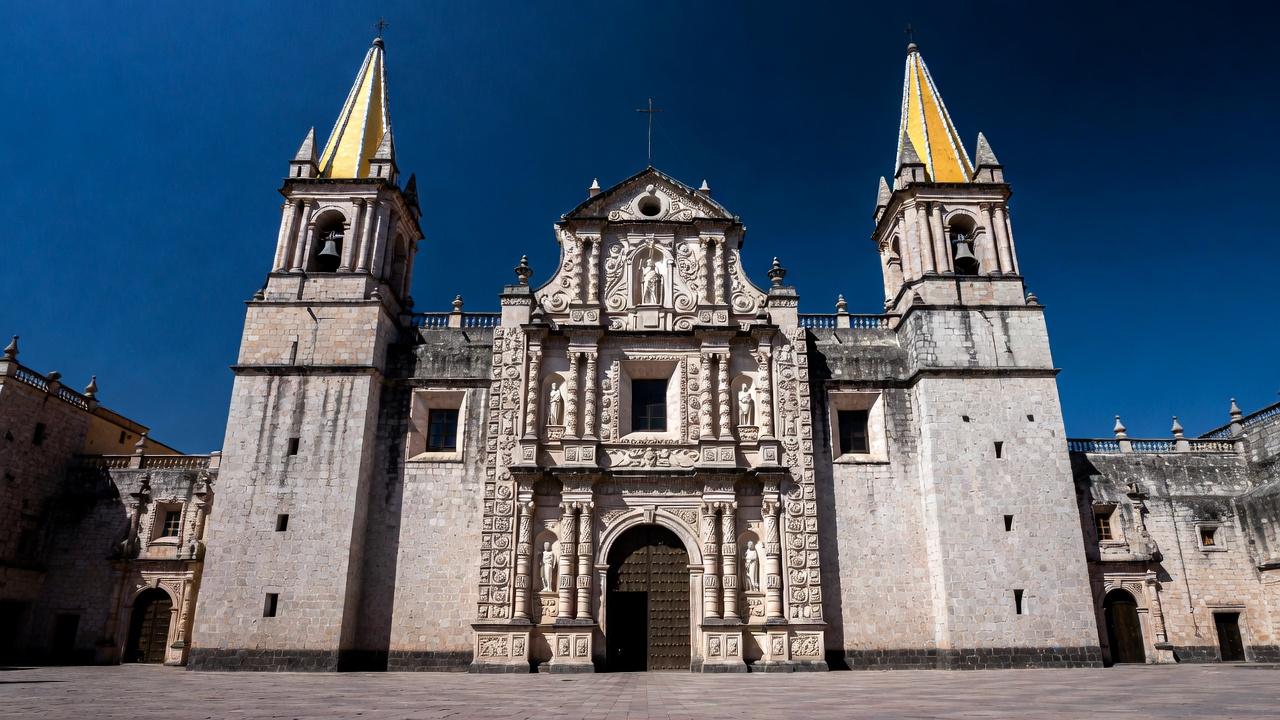 Guadalajara Cathedral and Plaza de Armas